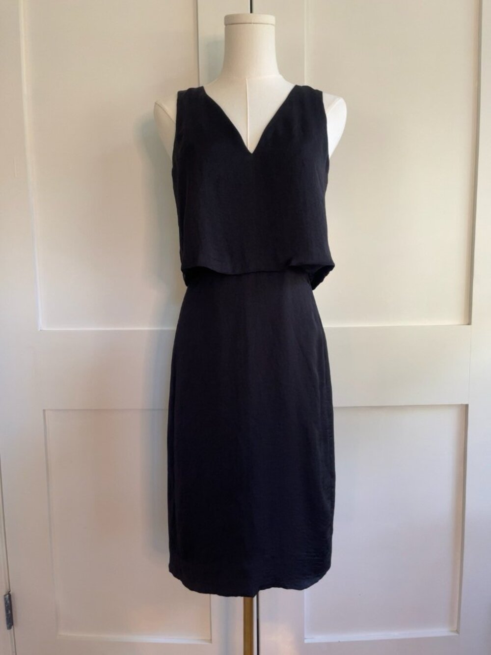 Madewell Black Layered Overlay Sheath Dress Modern Minimalist V-Neck Size 0